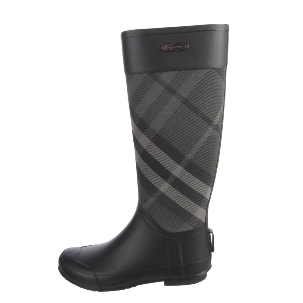 Women's Authentic Burberry Rain Boots - Gently used, worn only a few times.